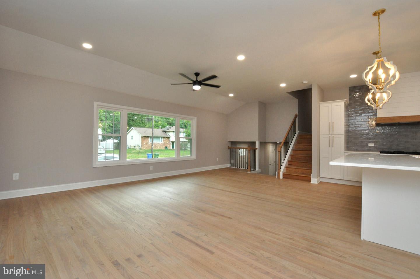 507 Howard Road Cherry Hill, NJ 08034 - Photo 3 of 35