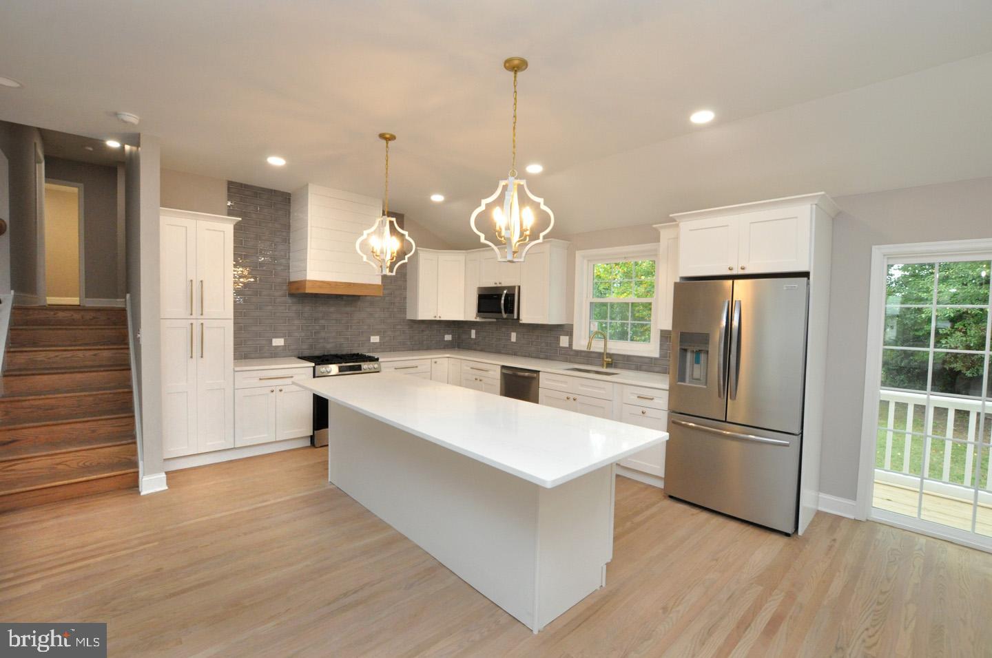 507 Howard Road Cherry Hill, NJ 08034 - Photo 6 of 35