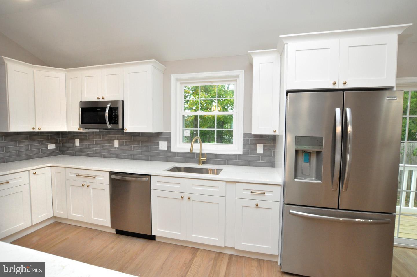 507 Howard Road Cherry Hill, NJ 08034 - Photo 7 of 35