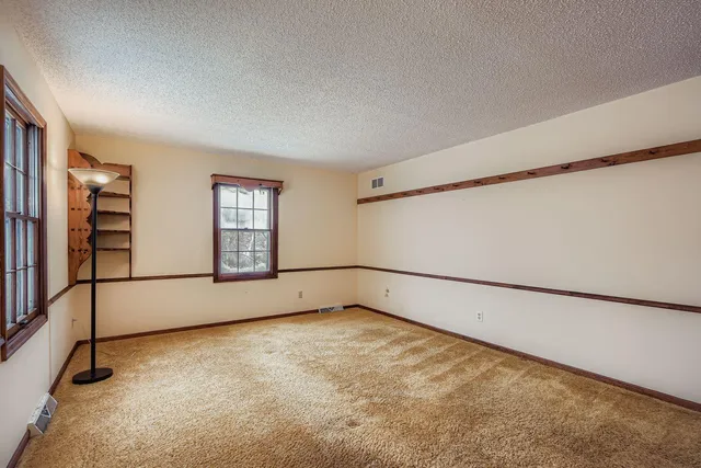 $595,000 | 34615 Skunk Hollow Avenue, Cannon Falls, MN 55009