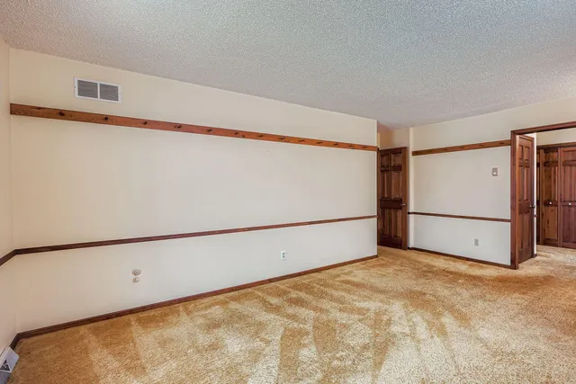 $595,000 | 34615 Skunk Hollow Avenue, Cannon Falls, MN 55009