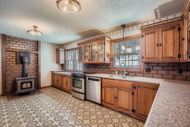 $595,000 | 34615 Skunk Hollow Avenue, Cannon Falls, MN 55009