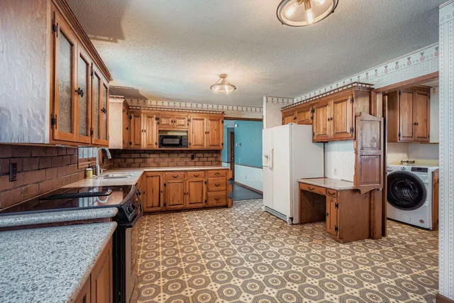 $595,000 | 34615 Skunk Hollow Avenue, Cannon Falls, MN 55009