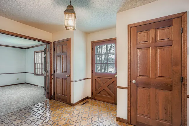 $595,000 | 34615 Skunk Hollow Avenue, Cannon Falls, MN 55009