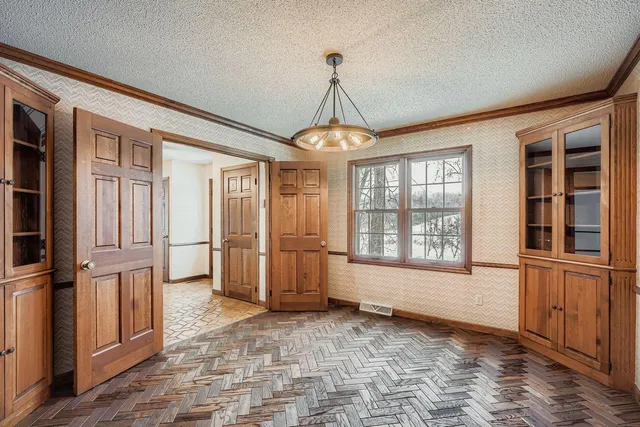 $595,000 | 34615 Skunk Hollow Avenue, Cannon Falls, MN 55009