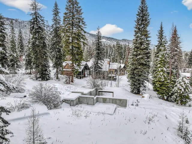 $625,000 | 53 Pinnacle Court, Unit 60, Cascade, ID 83611