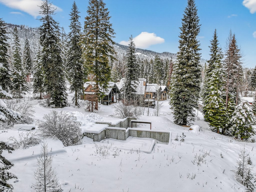 53 Pinnacle Court, Unit 60 Cascade, ID 83611 - Photo 17 of 18