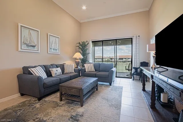 $2,400 | 9378 Pocida Court, Unit 202, Naples, FL 34119