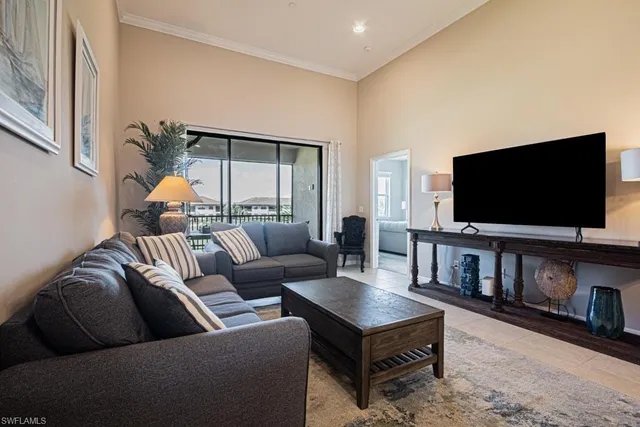 $2,400 | 9378 Pocida Court, Unit 202, Naples, FL 34119