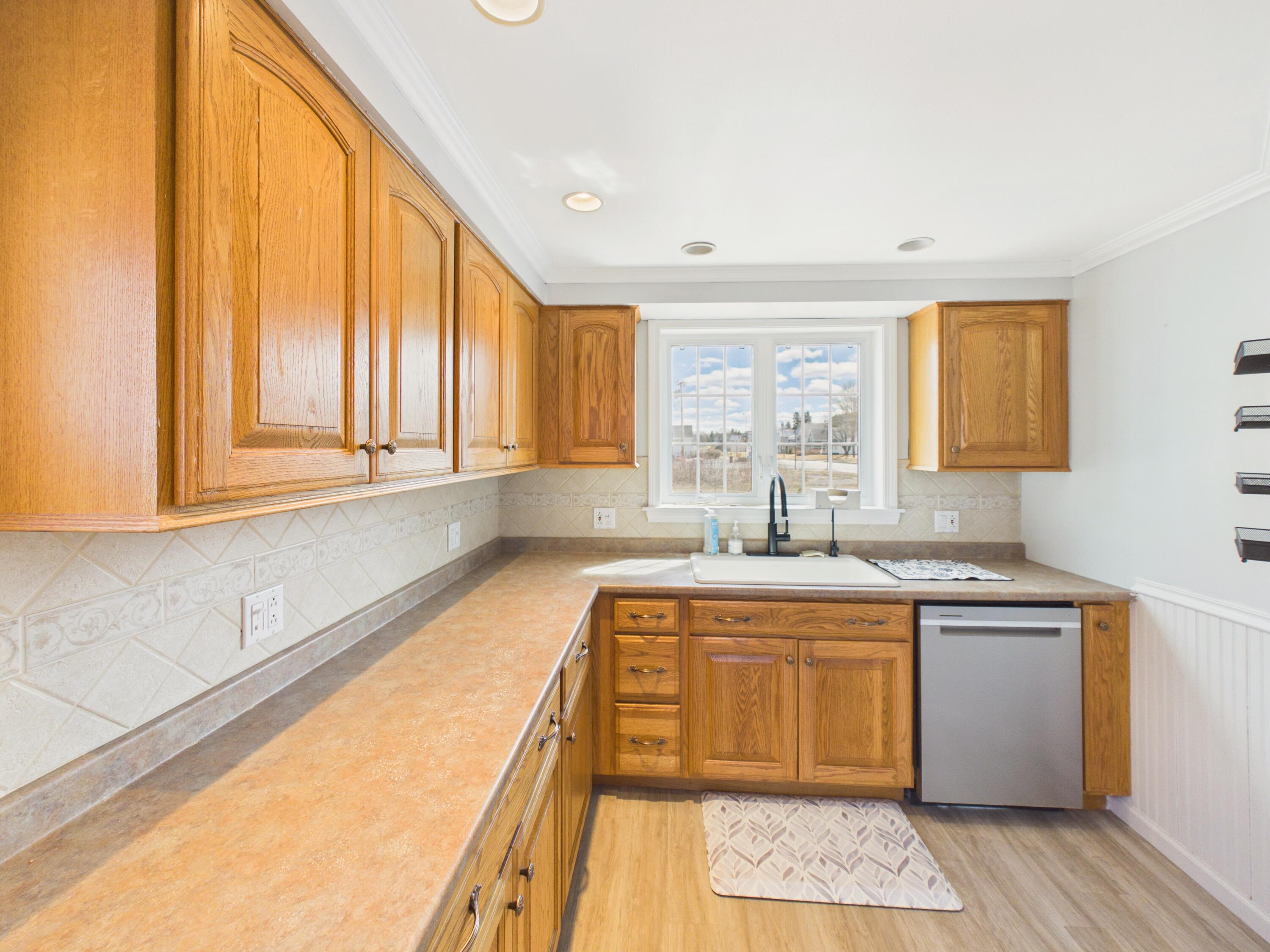 246 Main Street Van Buren, ME 04785 - Photo 14 of 54 CAM06356G6-PR0012-STILL016