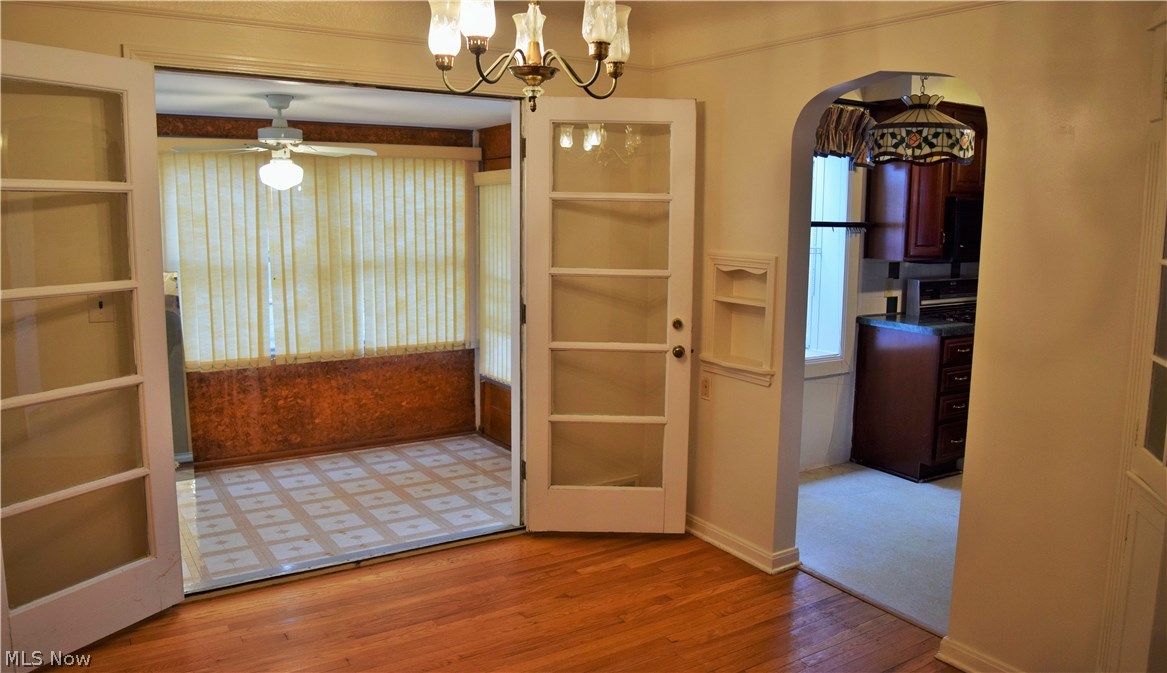 4395 Prasse Road Cleveland, OH 44121 - Photo 7 of 15