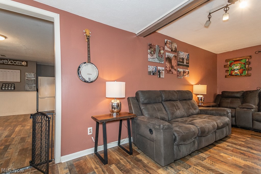 1877 Benjamin Road Madison, OH 44057 - Photo 3 of 17