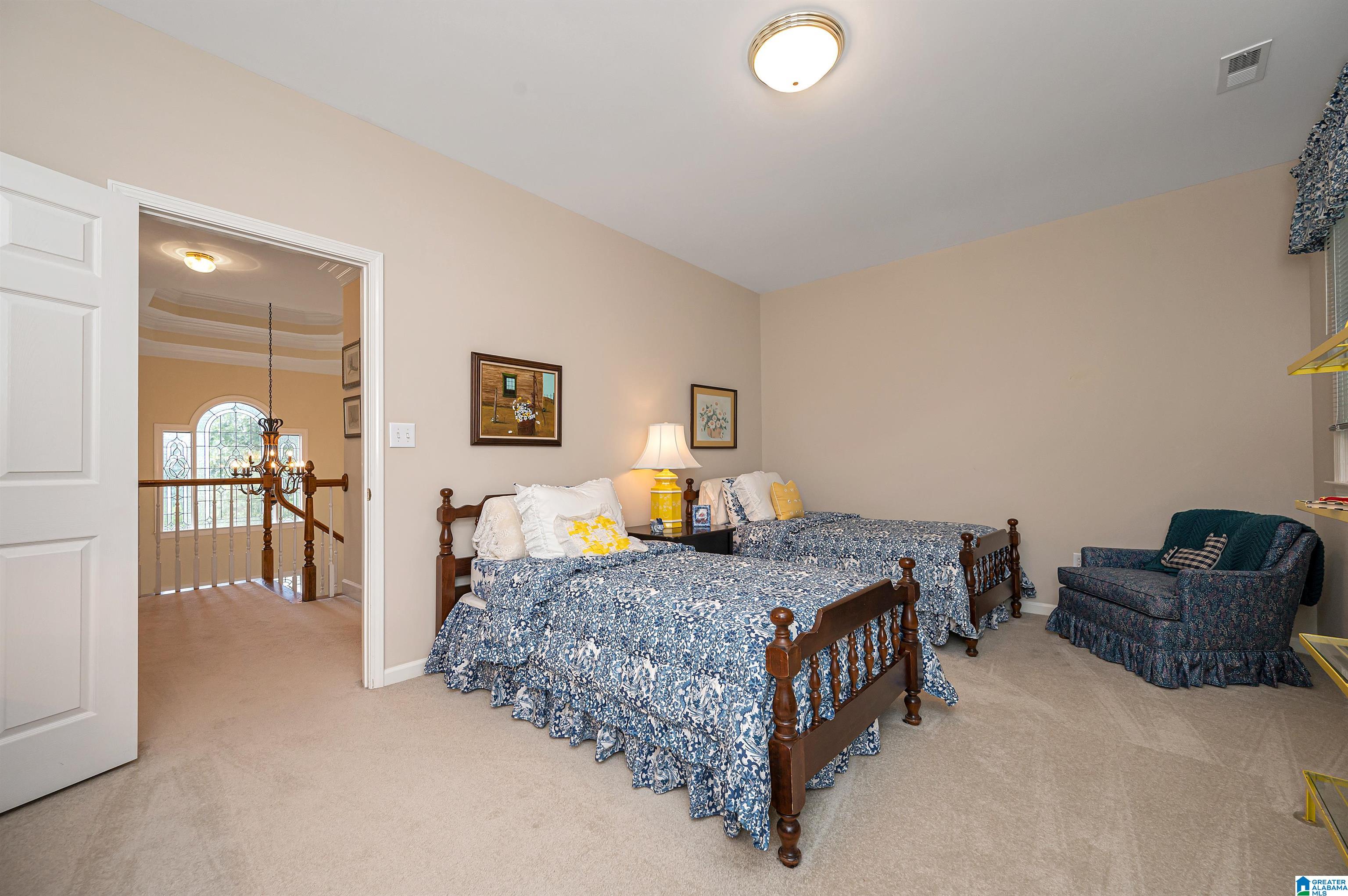 2709 Ridge Crest Circle Birmingham, AL 35243 - Photo 33 of 57 Gallery Image 33