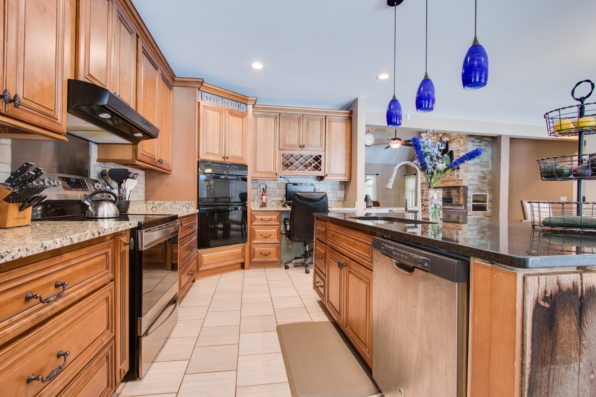 725 Fowler Ford Road Portland, TN 37148 - Photo 12 of 35 a kitchen with granite countertop lots of counter top space