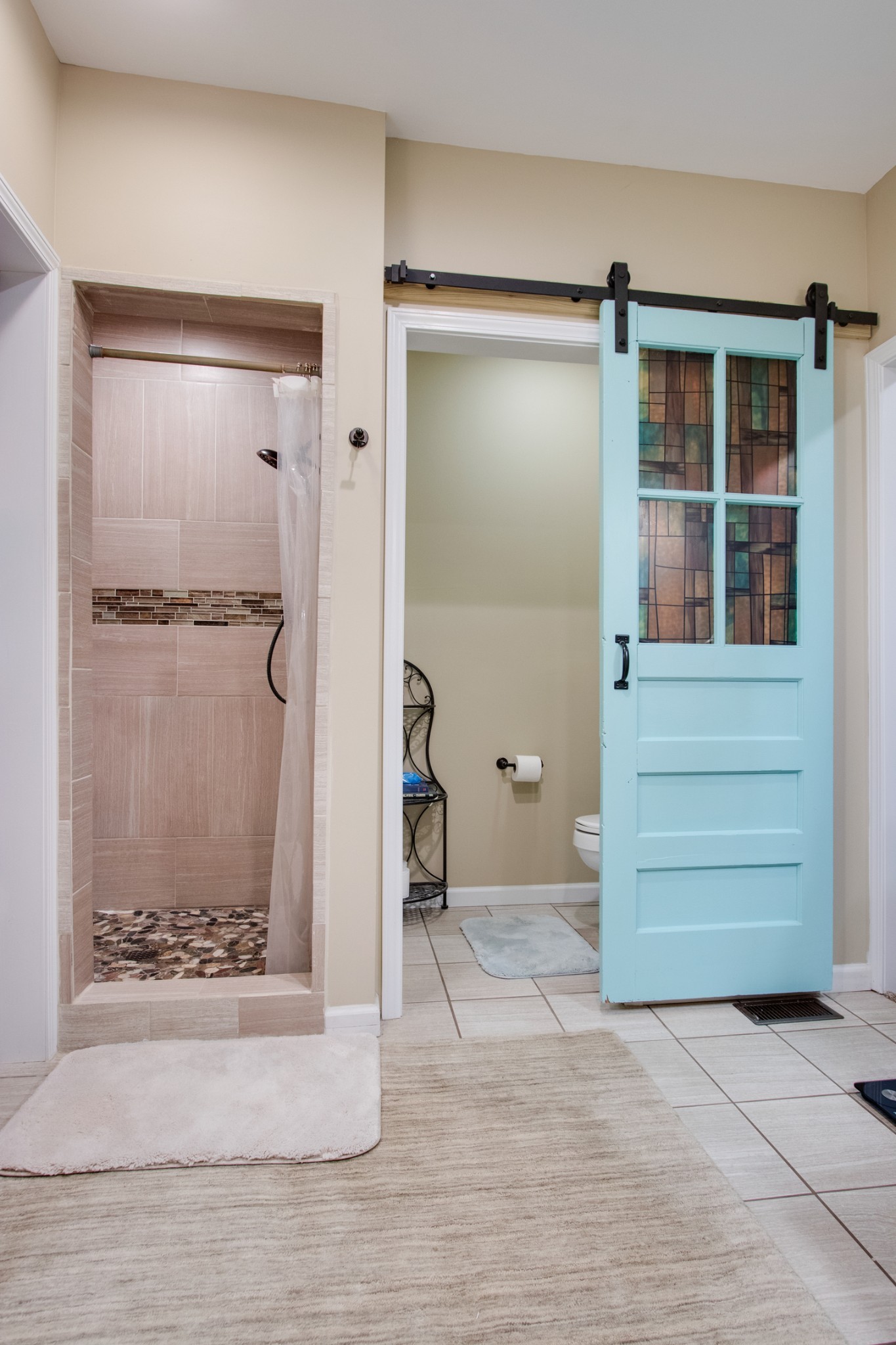 725 Fowler Ford Road Portland, TN 37148 - Photo 18 of 35 a view of walk in closet