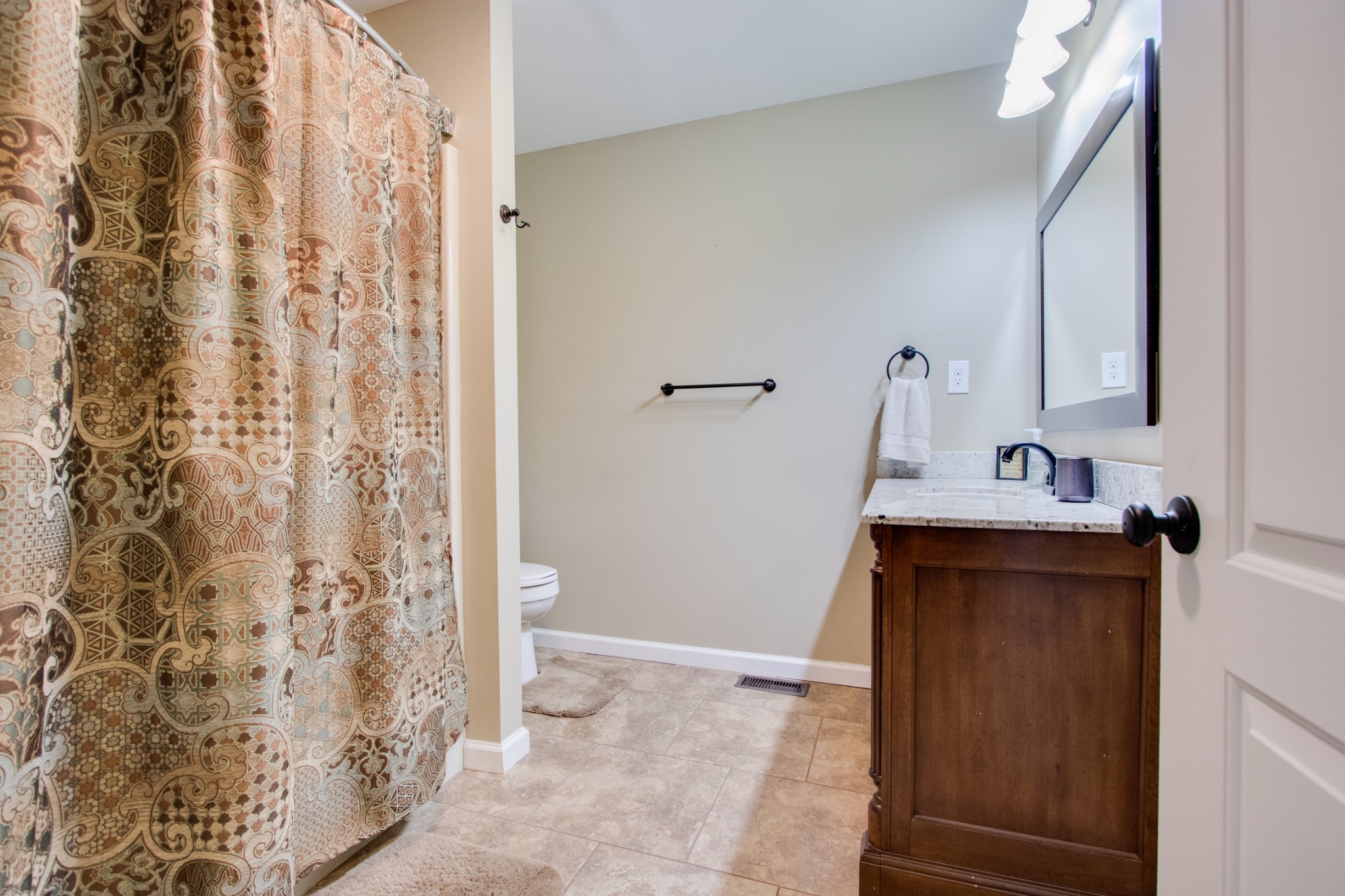 725 Fowler Ford Road Portland, TN 37148 - Photo 21 of 35 a bathroom with a sink and a mirror