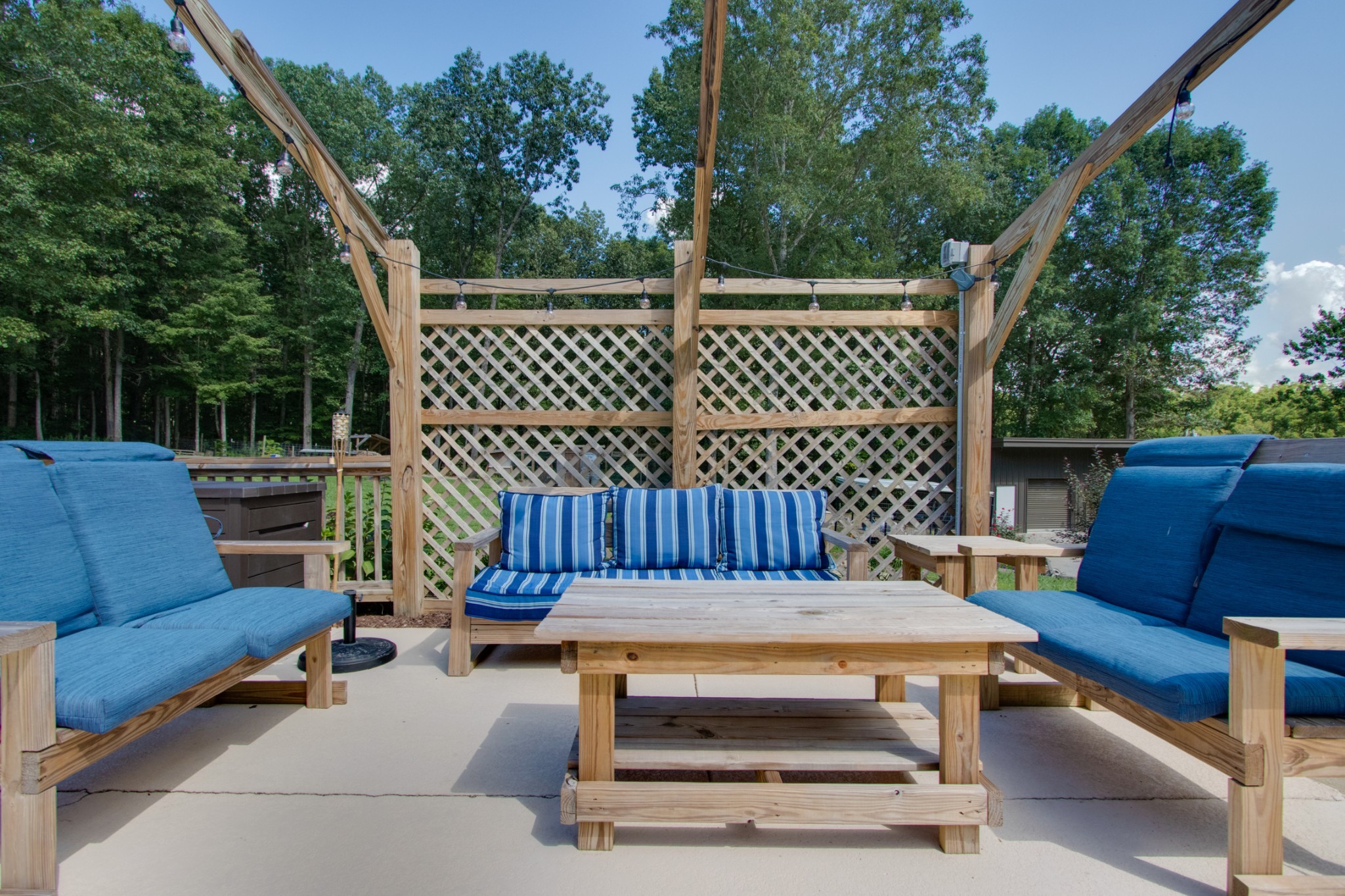 725 Fowler Ford Road Portland, TN 37148 - Photo 28 of 35 a view of a chairs in wooden deck