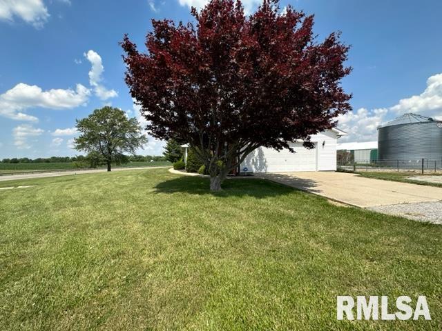 9937 East Loami Road Loami, IL 62661 - Photo 53 of 57