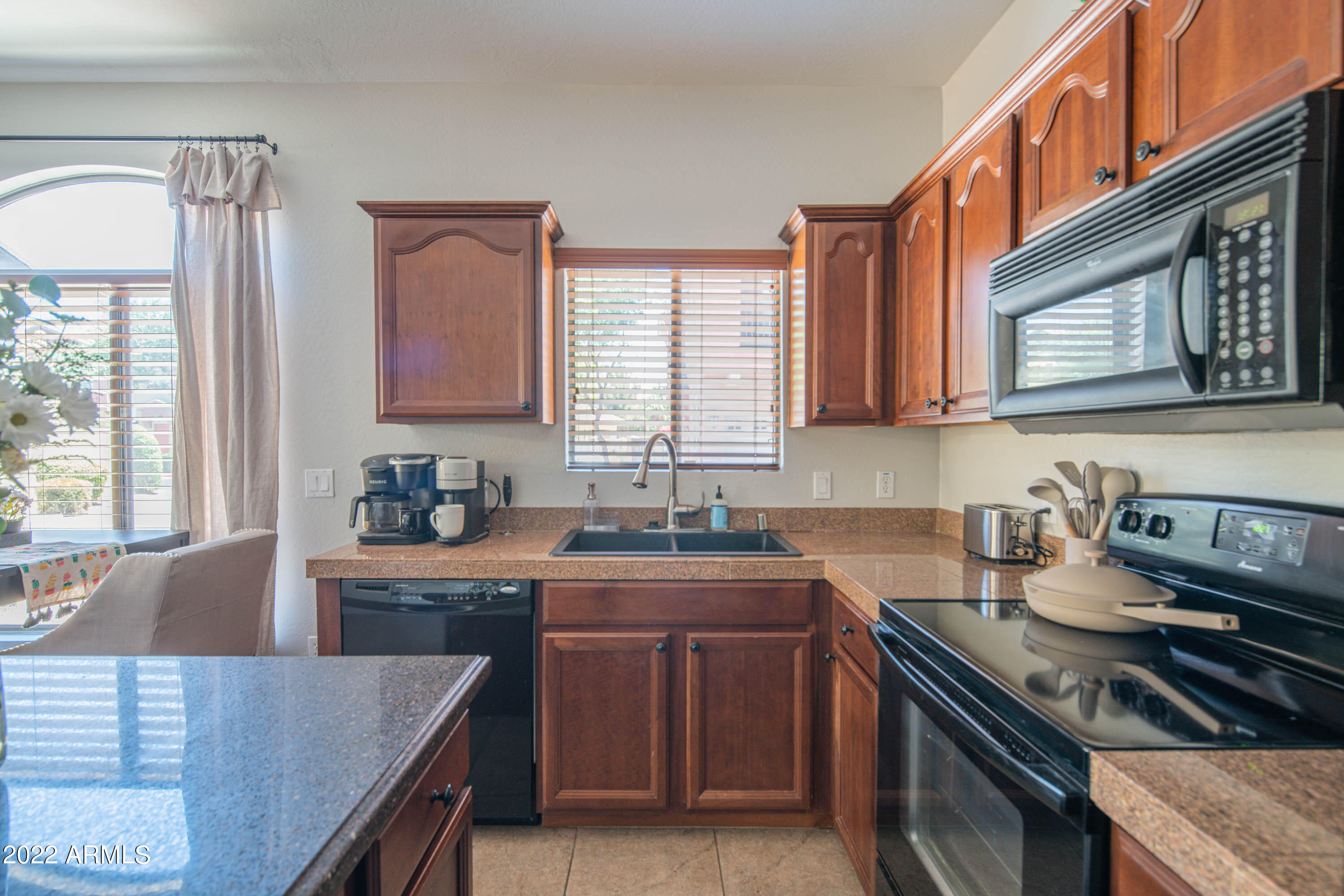 2150 East Bell Road, Unit 1154 Phoenix, AZ 85022 - Photo 8 of 26 ebr-25