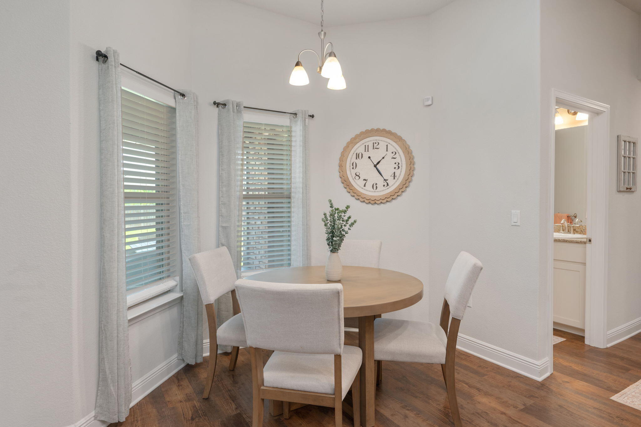 5488 South A Jones Road Milton, FL 32583 - Photo 17 of 51 Breakfast nook