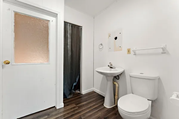 $2,400 | 2201 Ade Avenue, Valparaiso, IN 46383