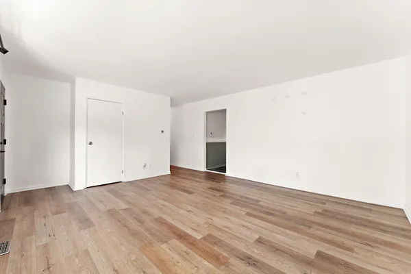 $2,400 | 2201 Ade Avenue, Valparaiso, IN 46383