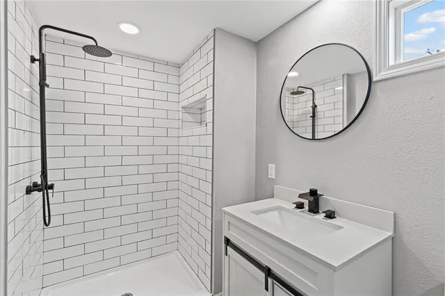 $195,000 | 504 North Lee Street, Leeton, MO 64761