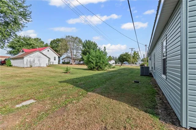 $195,000 | 504 North Lee Street, Leeton, MO 64761