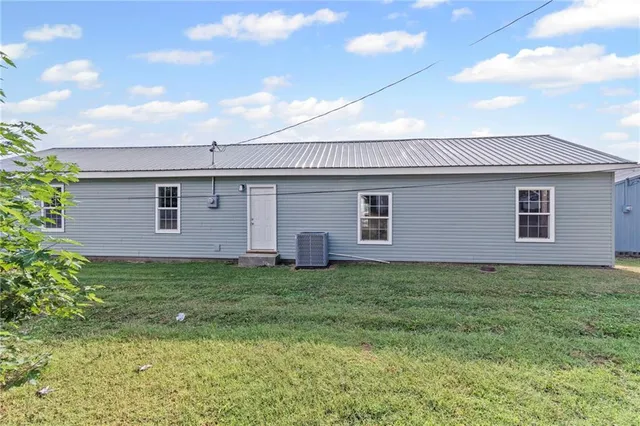 $195,000 | 504 North Lee Street, Leeton, MO 64761