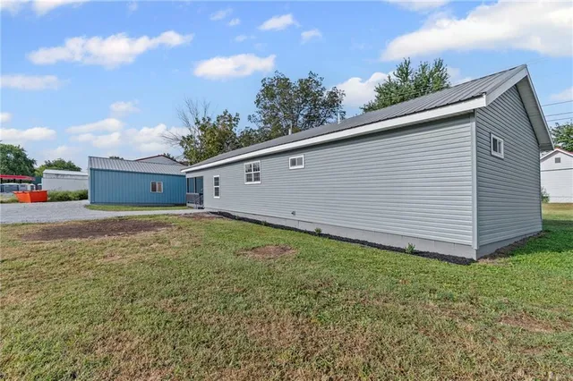 $195,000 | 504 North Lee Street, Leeton, MO 64761