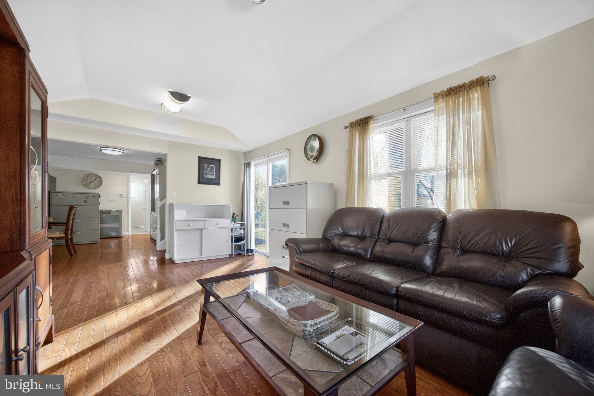 81 Ribsam Street Hamilton, NJ 08619 - Photo 9 of 28