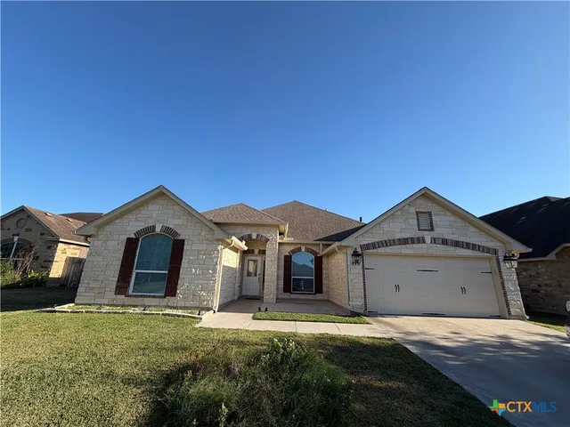 $2,900 | 115 Sandstone Court, Victoria, TX 77904