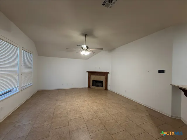 $2,900 | 115 Sandstone Court, Victoria, TX 77904