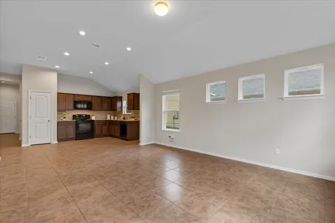 $254,900 | 123 Saranac Drive, Elgin, TX 78621