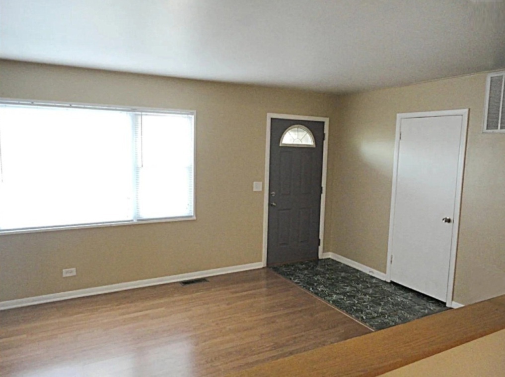 6321 Dunham Road Downers Grove, IL 60516 - Photo 5 of 13