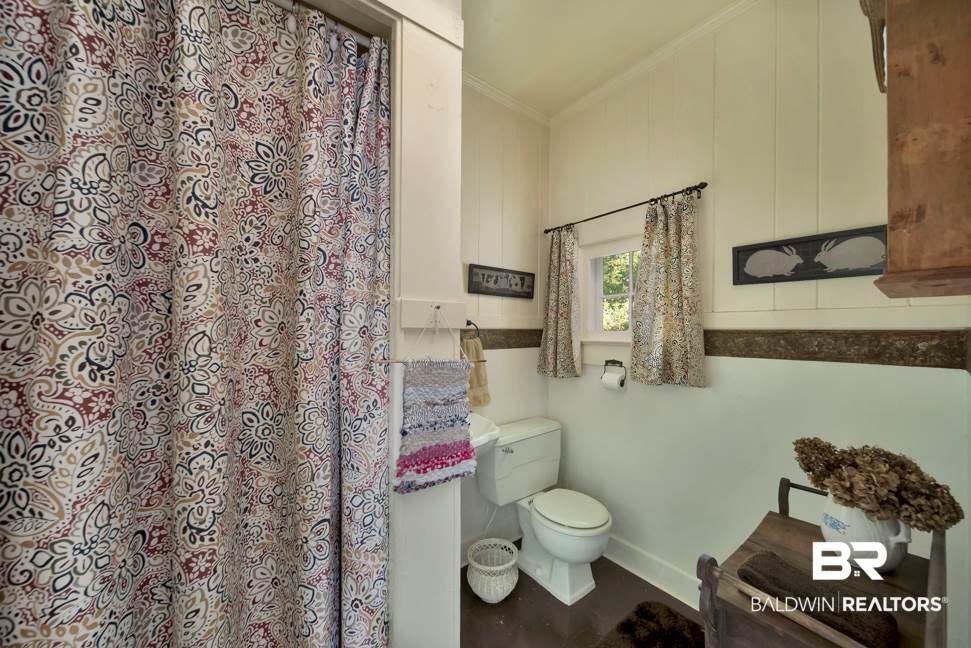 6923 Bay Road Mobile, AL 36605 - Photo 15 of 40 Full Bath