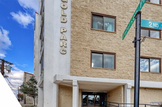 200 Paterson Plank Rd Unit 504