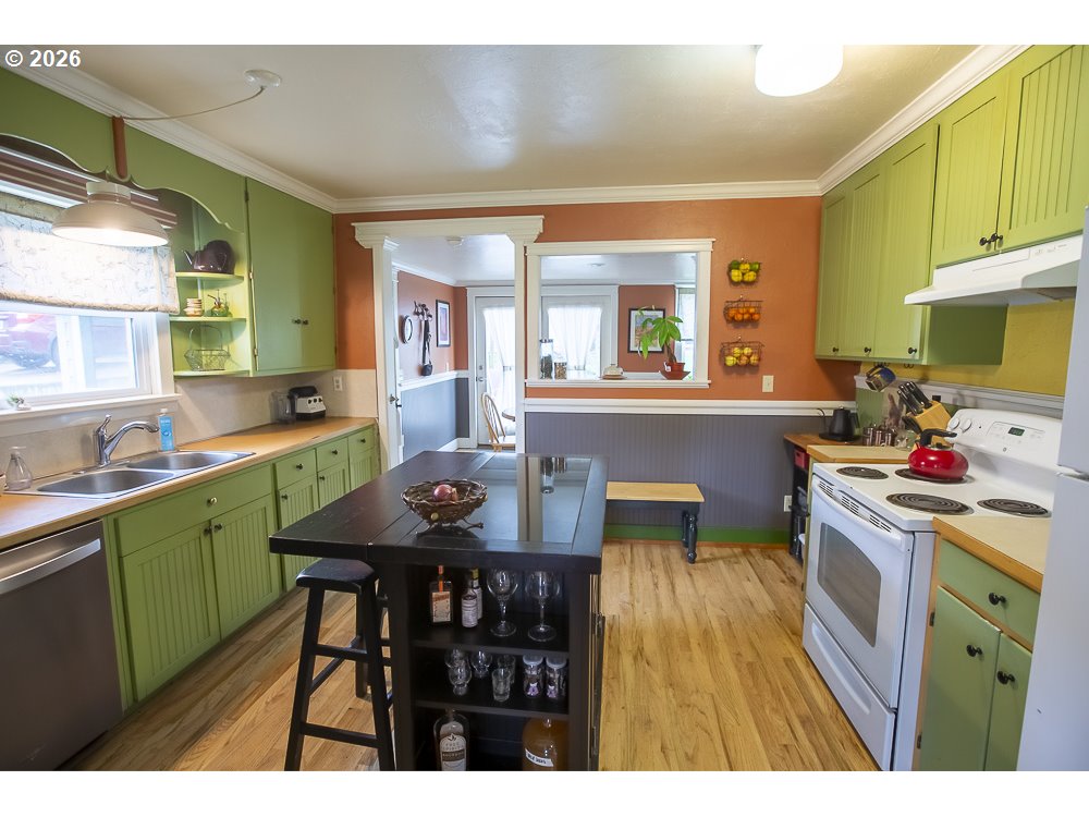 204 Crook Street La Grande, OR 97850 - Photo 8 of 30