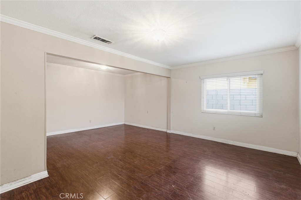 456 West Bennett Street Compton, CA 90220 - Photo 3 of 13