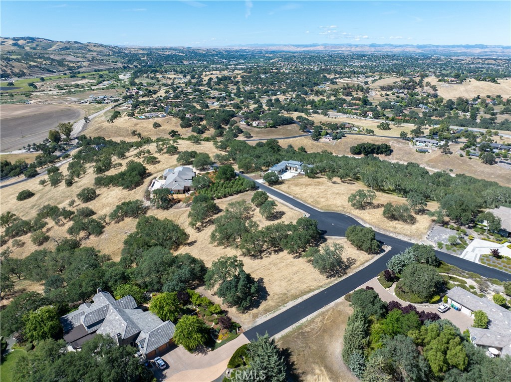2255 Battering Rock Road Templeton, CA 93465 - Photo 18 of 27
