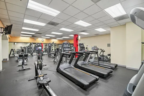 $495,000 | 3200 North Lake Shore Drive, Unit 410, Chicago, IL 60657