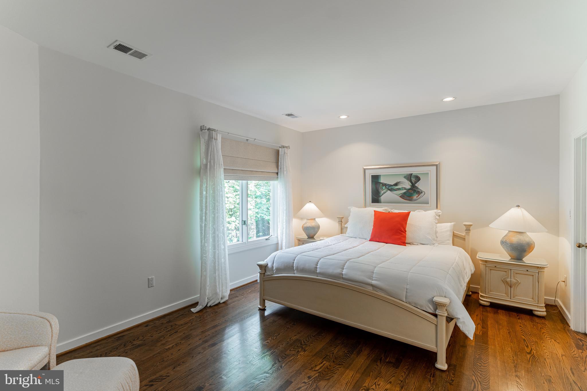 9129 Persimmon Tree Road Potomac, MD 20854 - Photo 33 of 51 Bedroom Suite #4 (Upper Level) with Ensuite Bath