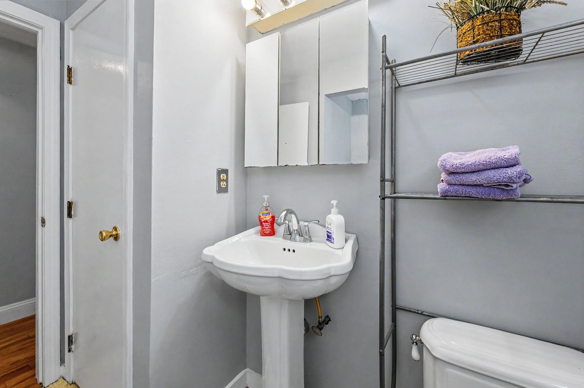 6 Colleen Road Nashua, NH 03062 - Photo 20 of 40 Gallery Image 20