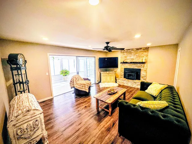 $2,950 | 820 Blue Bell Court, Placerville, CA 95667