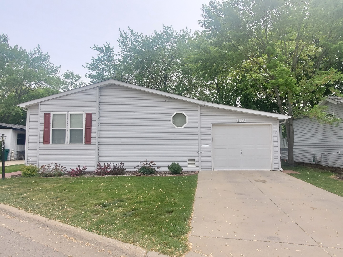 1165 Country Club Road Elgin, IL 60123 - Photo 2 of 20