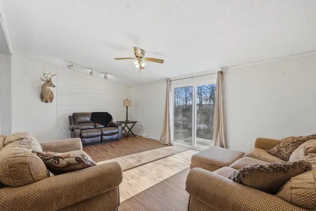 $185,000 | 1254 Grand Road, Fort Scott, KS 66701