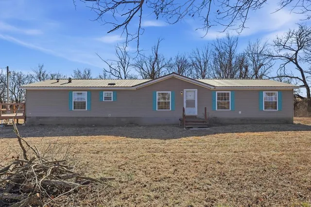 $185,000 | 1254 Grand Road, Fort Scott, KS 66701