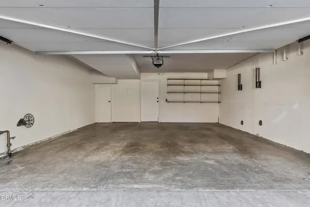 a view of a garage