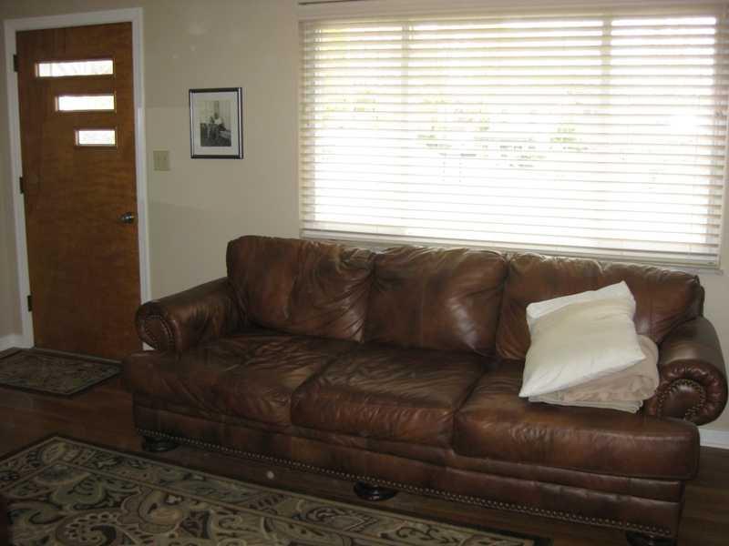 3767 Bakerstown Road Gibsonia, PA 15044 - Photo 3 of 14 Living Room.