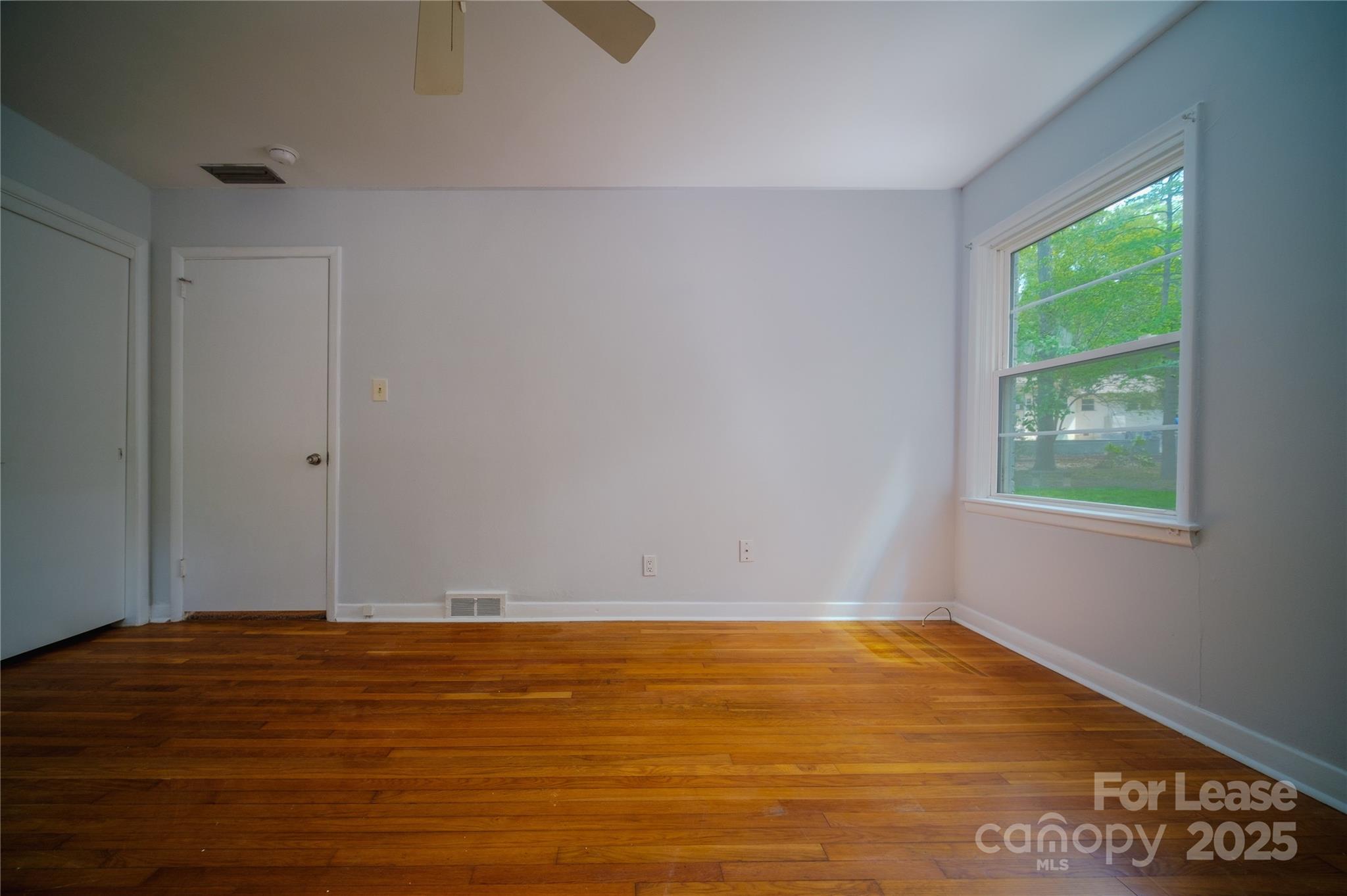1123 Lynbrook Drive Charlotte, NC 28211 - Photo 36 of 47 a view of room